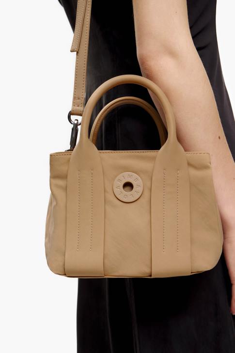 Bimba Y Lola найлонова чанта тен аксесоари 28R6R76