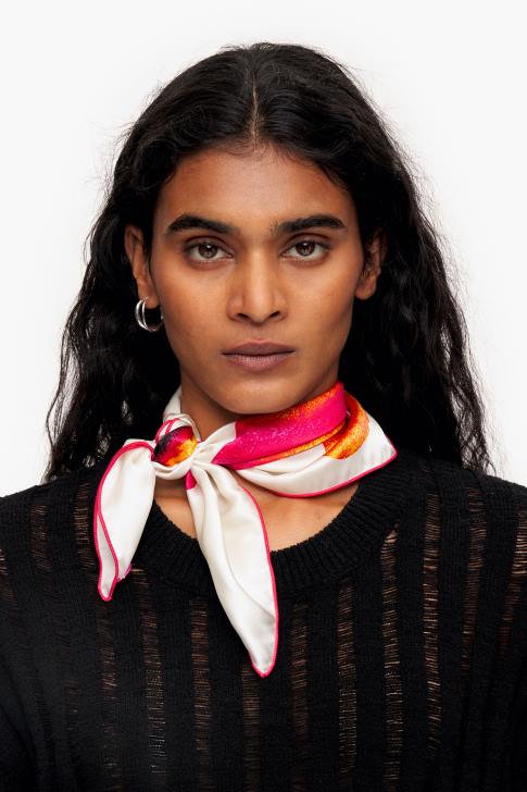 Bimba Y Lola флорален копринен шал мръсно бял аксесоари 28R6R606